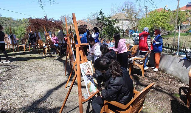 675 yıllık meşenin altında Turizm Haftası coşkusu