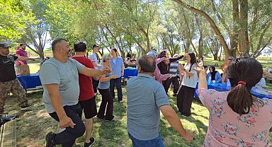 Akraba hasretini bitiren buluşma