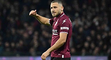 Gazze açıklamasına tepki gösteren Fortuna Düsseldorf taraftarı, İsrailli Weismann'ın transferini engelledi