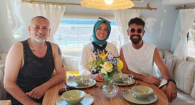 İki ünlü ismin karavan rekabeti