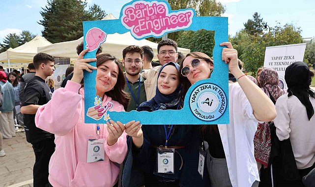 Atatürk Üniversitesi'nde "Kampüse hoş geldin" oryantasyon programı başladı