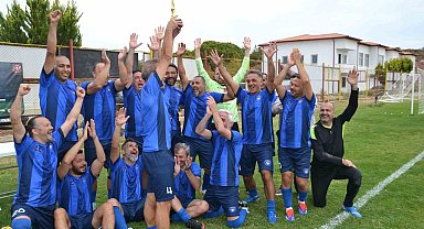 Ayvalık'ta yapılan 8. Dostluk ve Kardeşlik Masterler Futbol Turnuvası tamamlandı