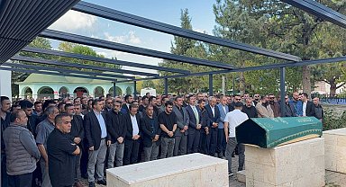 Başından vurulan genç, toprağa verildi