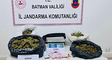 Batman'da 6 kilo 300 gram esrar ele geçirildi