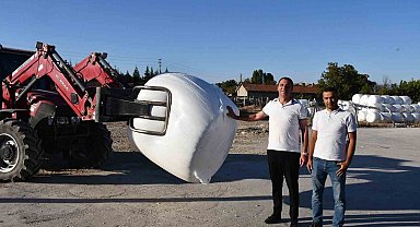 Beylikova'da mısır silajı ve pancar küspesi paketleme sezonu başladı