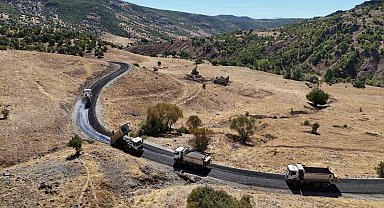 Bingöl'de 650 kilometrelik yol asfaltlama ve bakım çalışma gerçekleştirildi