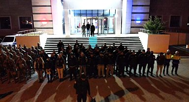 Bitlis'te uyuşturucu satıcılarına operasyon: 10 kişi tutuklandı