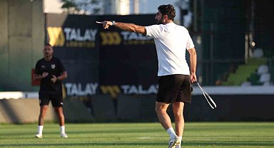 Burhan Eşer: "Takım bütünlüğüne inanan bir oyun anlayışı istiyoruz"