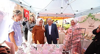 Büyükkılıç, Tasarımcı Kadınlar Etkinliği'nde girişimci kadınlarla bir araya geldi