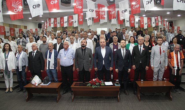 CHP Kula İlçe Kongresi'nde başkanlığa Esen Çınar seçildi