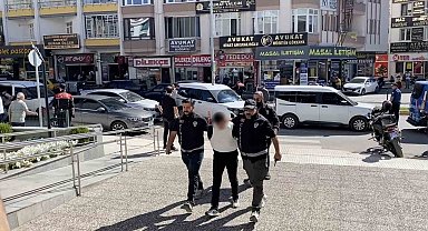 Çorum'da petshop dükkanındaki cinayetle ilgili 3 zanlı tutuklandı