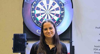 Denizlili Ayşegül Dart Dünya Şampiyonu oldu