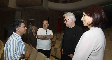 Devlet tiyatroları genel müdürü Karadağlı Gaziantep şehir tiyatrosu provasında