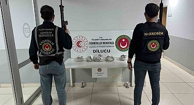 Dilucu Gümrük Kapısı'nda 4 kilo 980 gram eroin ele geçirildi