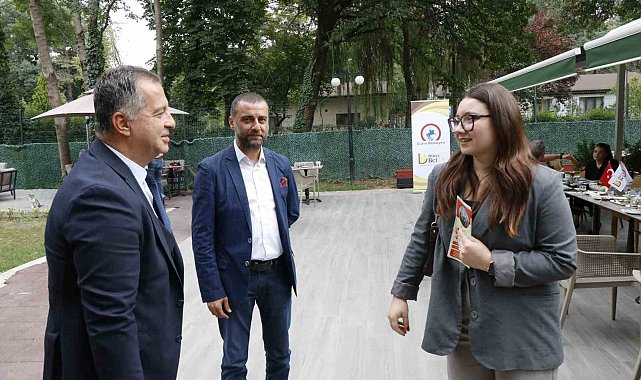 Düzce iş kulübü kurum ve kuruluşlarla diyalog sağlıyor