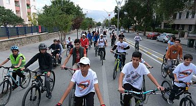 Erzincan'da "Avrupa Spor Haftası" pedallarla kutlandı