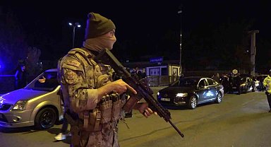 Erzurum'da 55 ekip ve 600 polisin katılımıyla uygulama yapıldı