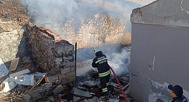 Erzurum'da korkutan kömürlük yangını