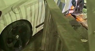 Esenyurt'ta direksiyon hakimiyetini kaybeden sürücü karşı istikamete uçtu: O anlar kamerada