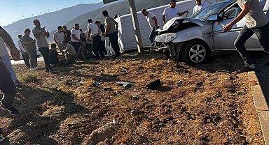 Gaziantep'te otomobil ile minibüs çarpıştı: 5 yaralı