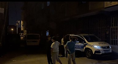 Gece yarısı husumetlisinin aracını kundakladı