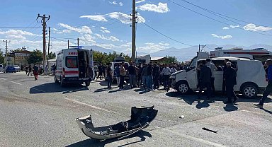 Iğdır'da zırhlı polis aracıyla otomobil çarpıştı: 4 yaralı