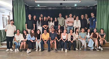 İspanya'daki dağ köyü için tasarım yaptılar