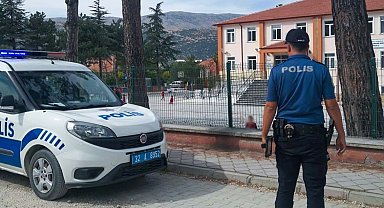 Isparta'da okul önleri ve asayişe yönelik uygulama gerçekleştirildi