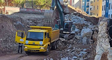 İspir'de heyelan krizi