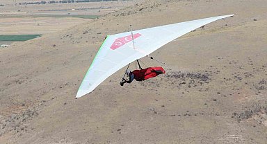 Karapınar Göktepe, Uluslararası Yelken Kanat Şampiyonası'na ev sahipliği yapıyor