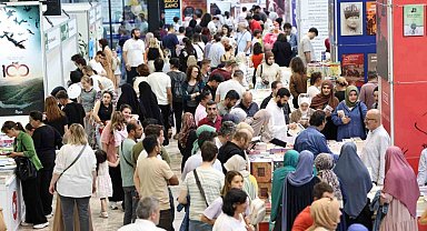Kocaeli Kitap Fuarı'nda "ebeveynle kitap okuma" rekoru denenecek