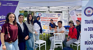 Kütahya'da üniversite öğrencilerine bilgilendirme standı