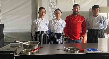 Lise öğrencileri, mutfaktaki hünerlerini sergiledi