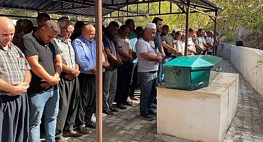 Mutluluklarından geriye fotoğraflar kaldı: Talihsiz kazalar geçirip ölen genç toprağa verildi