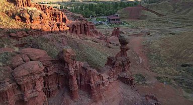 Narman Peri Bacaları görsel şölen oluşturuyor