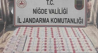 Niğde'de yol kontrolünde 370 paket kaçak sigara ele geçirildi