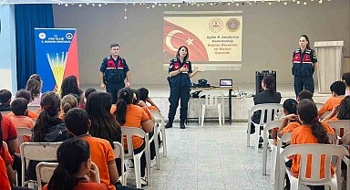 Ortaokul öğrencilerine bir ders de jandarmadan