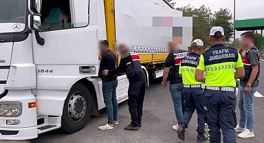 Sakarya'da 1 buçuk milyon TL'lik tütün operasyonu