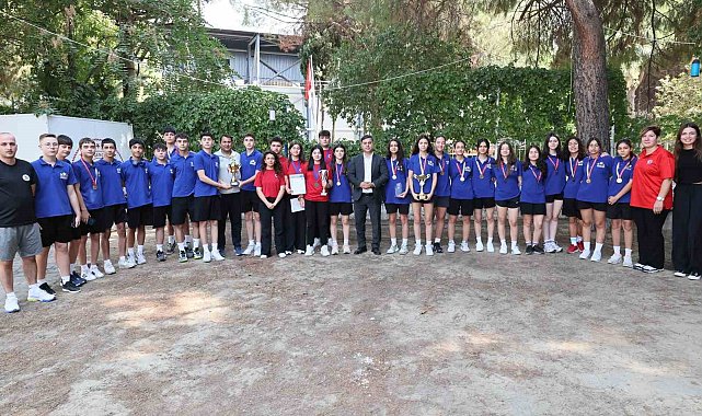 Şampiyonlar aynı sofrada buluştu