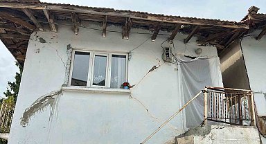 Simav beşik gibi sallanıyor