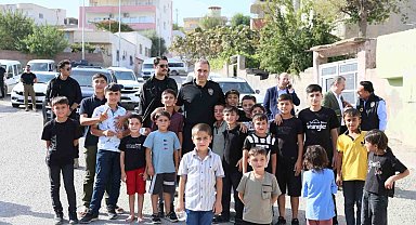 Şırnak Emniyet Müdürü Sazak çocuklarla oyun oynayıp esnafla sohbet etti