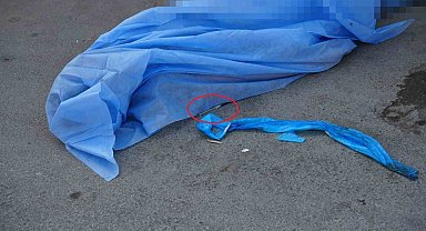Sokak ortasında yanında şırıngayla ölü bulundu