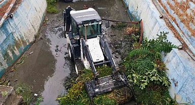 Söke Belediyesi'nden Yenikent Deresi'nde temizlik çalışması