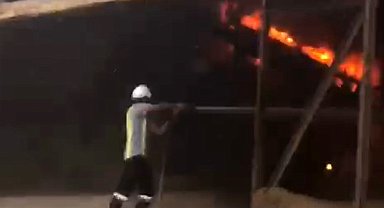 Tarımsal atıklardan enerji üretilen fabrikada çıkan yangın söndürüldü