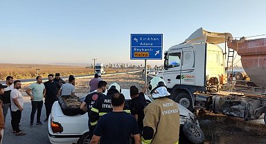 Tırla çarpışan otomobildeki 2 kişi yaralandı