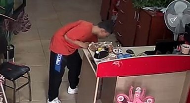 Turgutlu'da hırsızlık anı kamerada