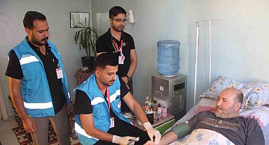 Yatalak hastalar evde sağlık hizmeti ile şifa buluyor