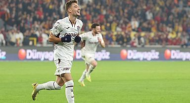 Ernest Muçi, golleriyle Trabzonspor'a katkı vermeye devam ediyor